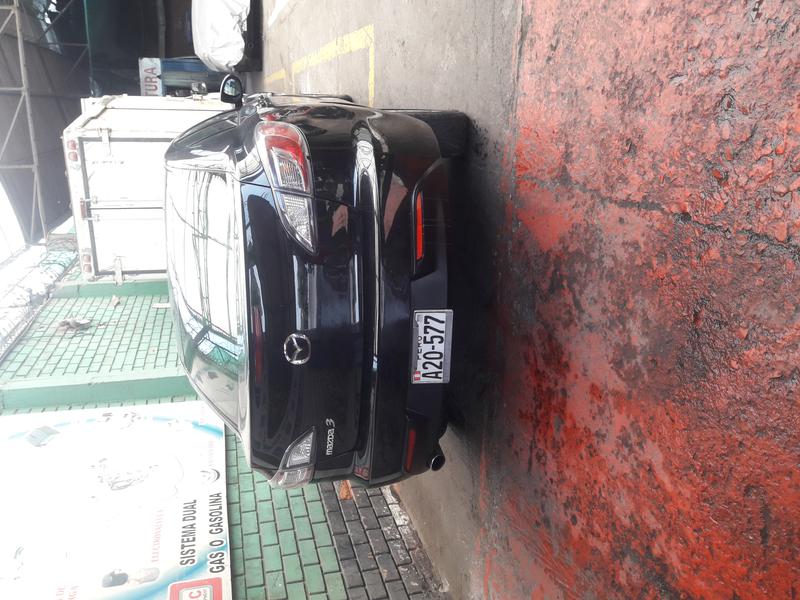 Mazda 3 • 2010 • 90,000 km 3