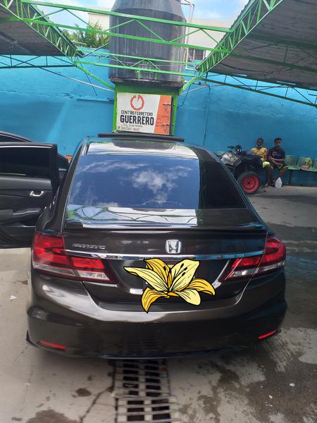 Honda Civic • 2013 • 10 km 4