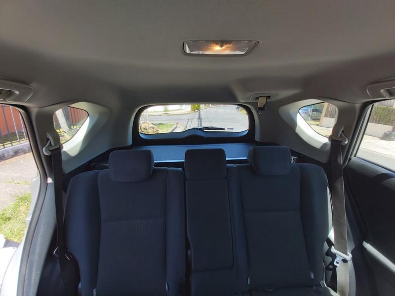 Toyota RAV4 • 2014 • 143,000 km 4