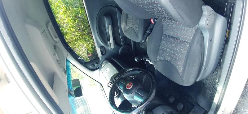 Fiat Uno • 2012 • 119,000 km 6