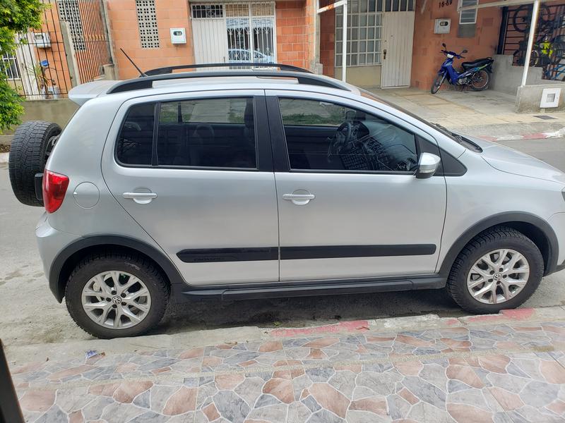 Volkswagen CrossFox • 2015 • 66,666 km 2