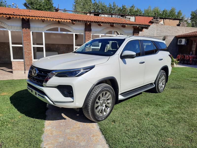 Toyota Hilux • 2021 • 2,000 km 2