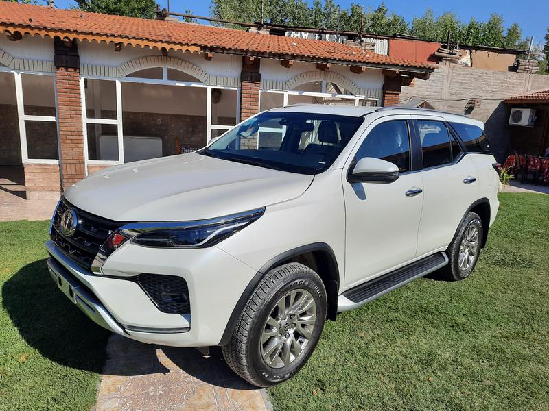 Toyota Hilux • 2021 • 2,000 km 1