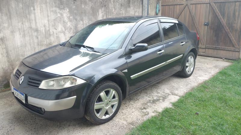 Renault  • 2009 • 133,000 km 2