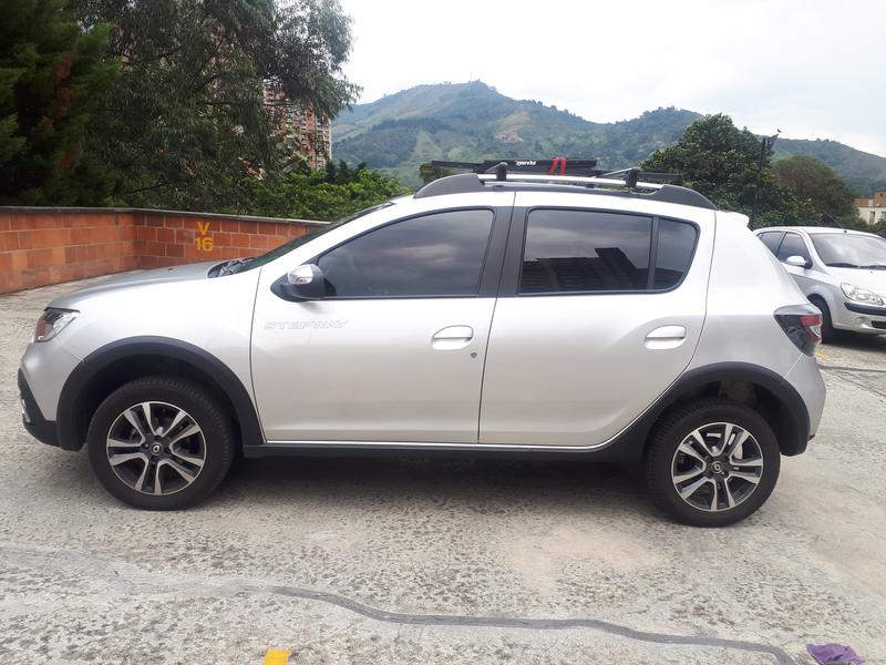Renault Stepway • 2020 • 9,000 km 12