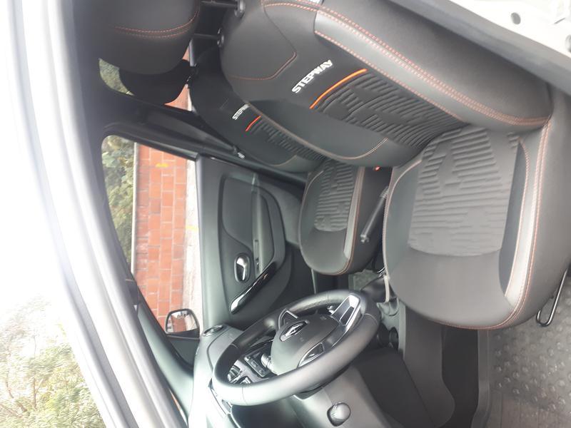 Renault Stepway • 2020 • 9,000 km 3