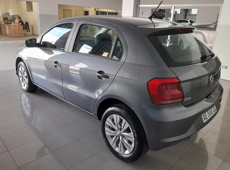 Volkswagen Gol • 2021 • 8 km 6