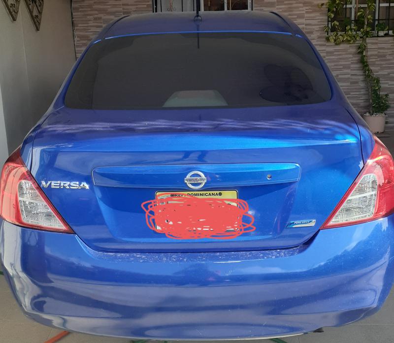 Nissan Versa • 2012 • 1 km 3