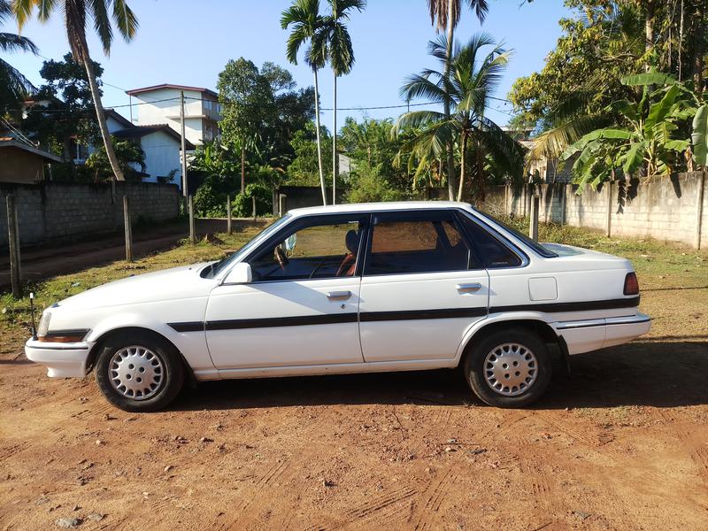 Toyota Corona • 1987 • 284,353 km 2