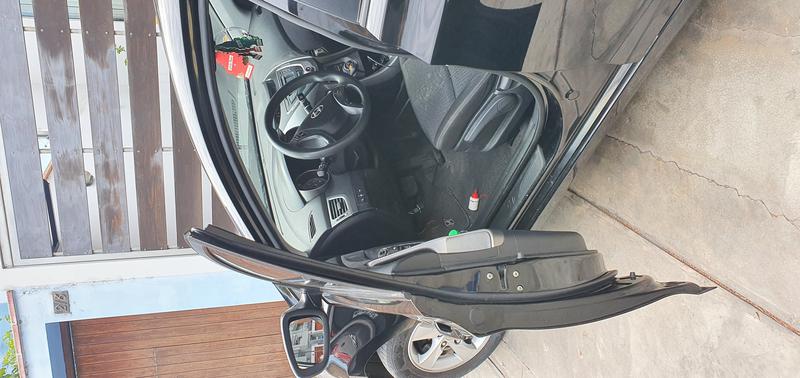 Hyundai Elantra • 2012 • 40,583 km 9