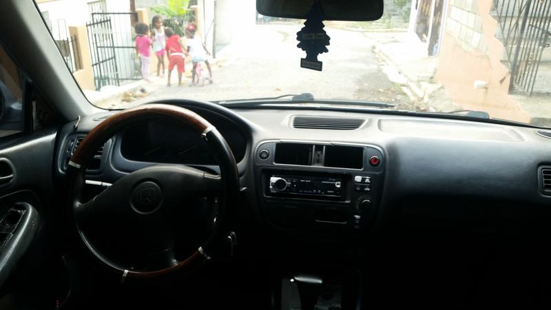 Honda Civic • 2000 • 5,000 km 9