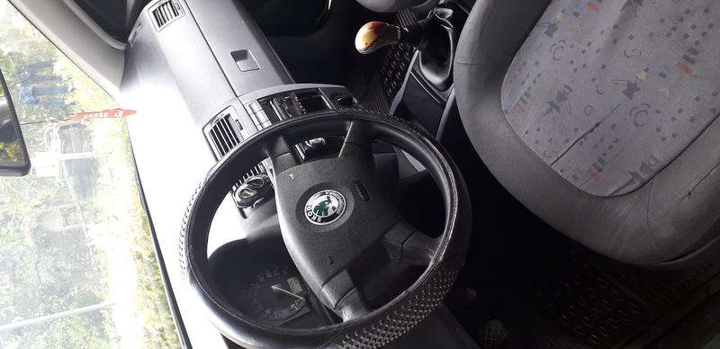 Škoda Fabia Sedan • 2004 • 244,000 km 10