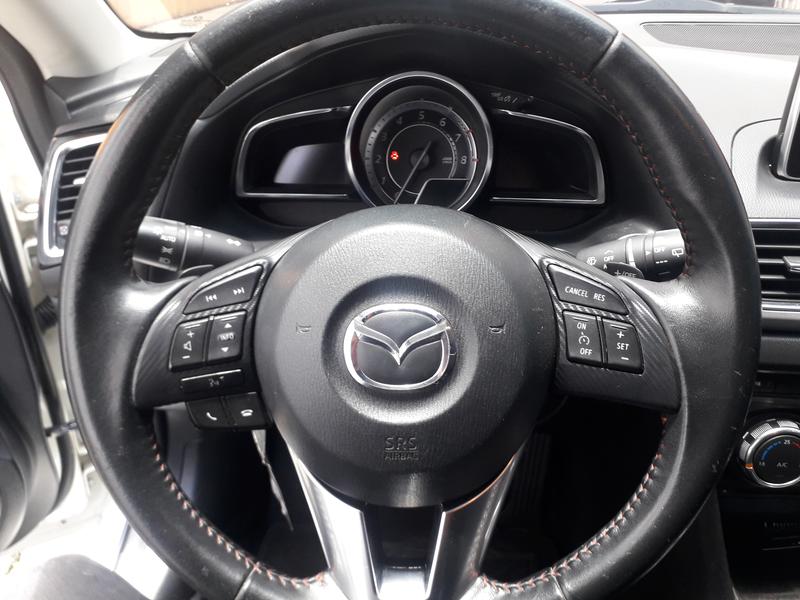 Mazda 3 • 2016 • 62,000 km 4