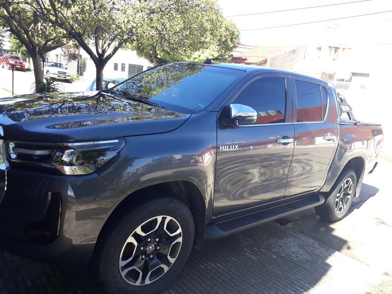 Toyota Hilux • 2021 • 1,800 km 3