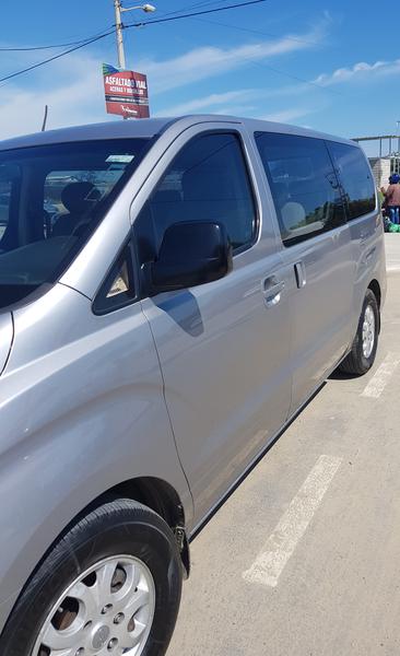 Hyundai H1 • 2011 • 188,000 km 10