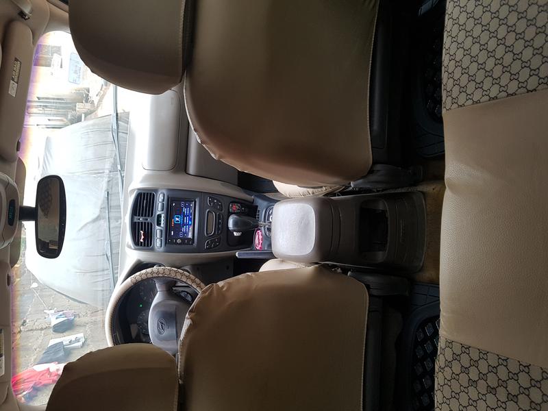 Hyundai Santa Fe • 2004 • 213,245 km 8