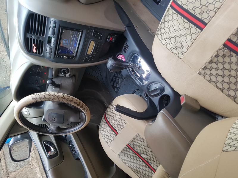 Hyundai Santa Fe • 2004 • 213,245 km 3