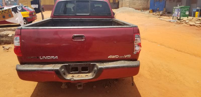 Toyota Tundra • 2007 • 100,000 km 2