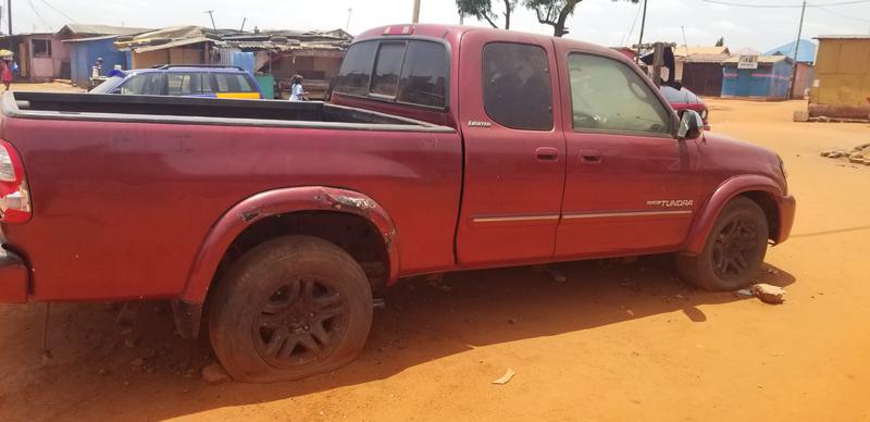 Toyota Tundra • 2007 • 100,000 km 1