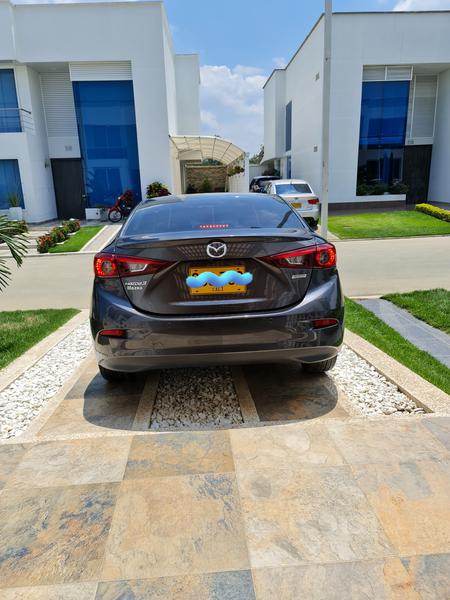 Mazda 3 • 2020 • 18,263 km 2