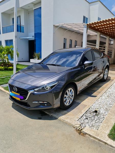 Mazda 3 • 2020 • 18,263 km 1