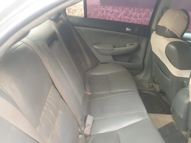 Honda Accord • 2007 • 219,111 km 4