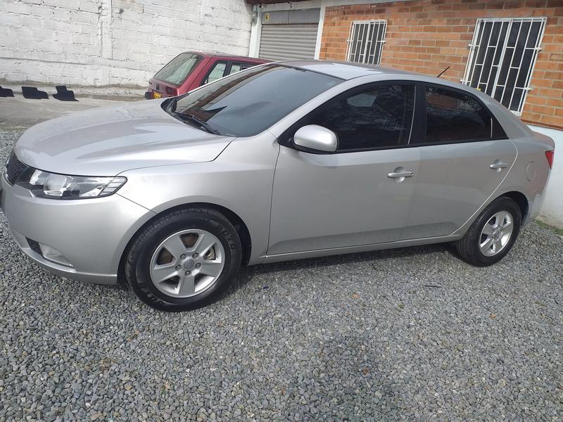 Kia Cerato • 2015 • 48,000 km 5
