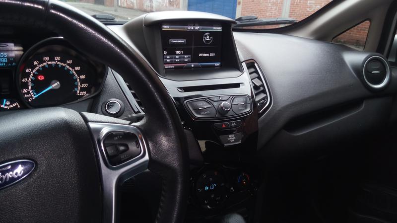 Ford Fiesta • 2015 • 76,000 km 7