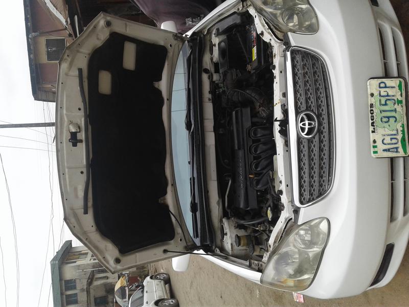 Toyota Corolla • 2004 • 100 km 13