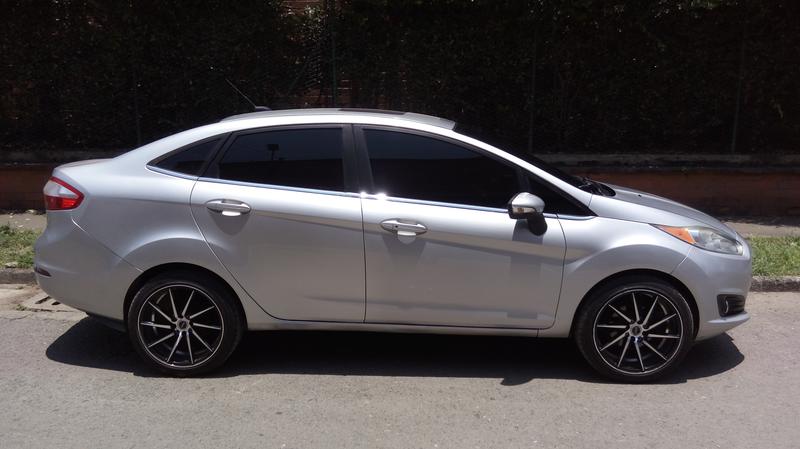 Ford Fiesta • 2015 • 76,000 km 2