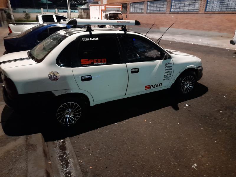 Chevrolet Corsa • 1996 • 0 km 9