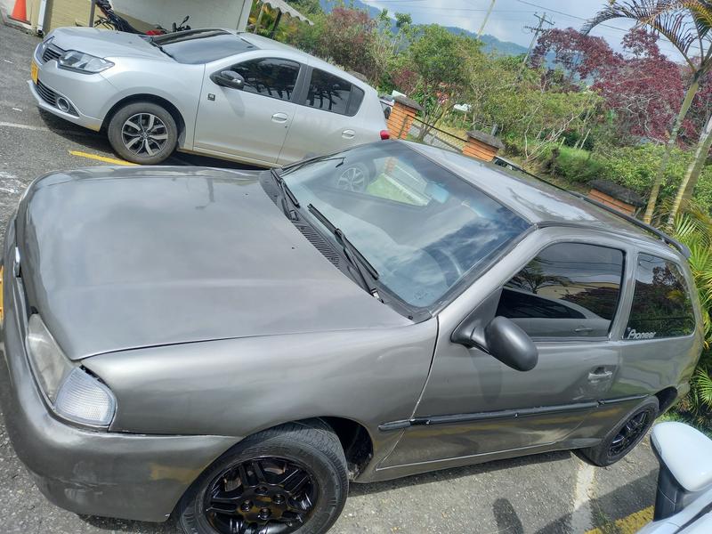 Volkswagen Gol • 1996 • 150,000 km 4