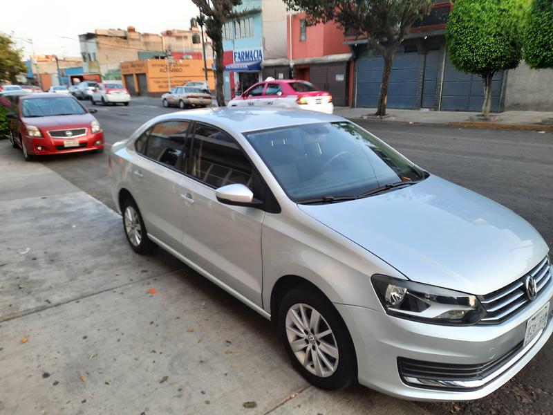 Volkswagen Vento • 2018 • 34,000 km 1