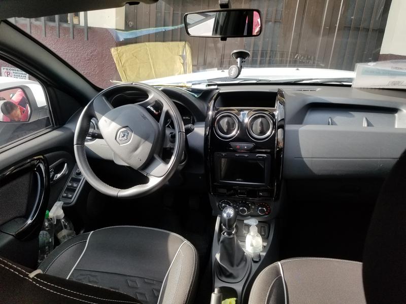 Renault Oroch • 2020 • 10,100 km 1