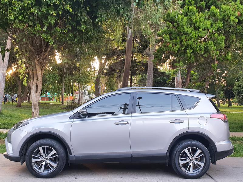 Toyota RAV4 • 2018 • 39,900 km 5