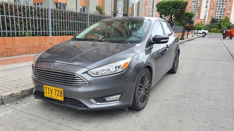 Ford Focus • 2015 • 85,000 km 5