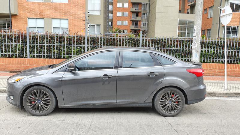 Ford Focus • 2015 • 85,000 km 3