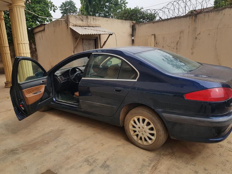 Peugeot 607 • 2000 • 112,000 km 4