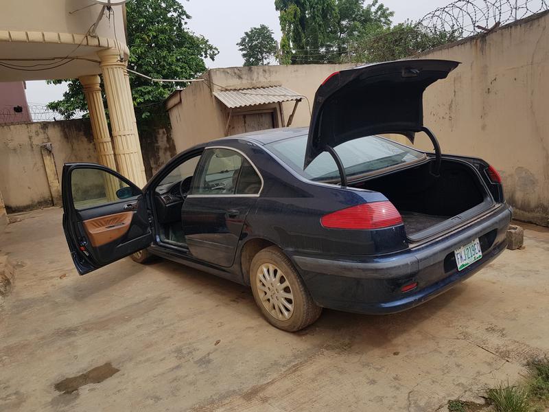 Peugeot 607 • 2000 • 112,000 km 2