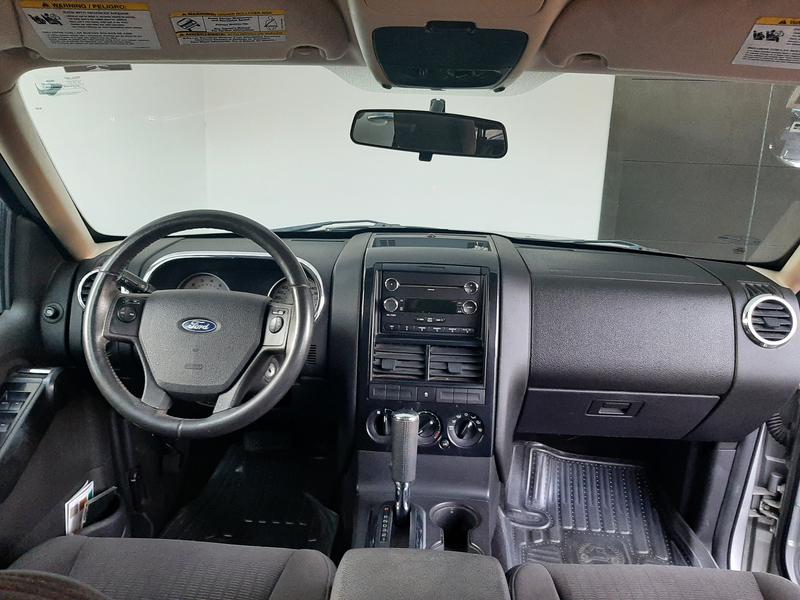 Ford Explorer • 2010 • 81,000 km 9