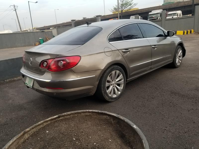 Volkswagen CC • 2010 • 106,354 km 3