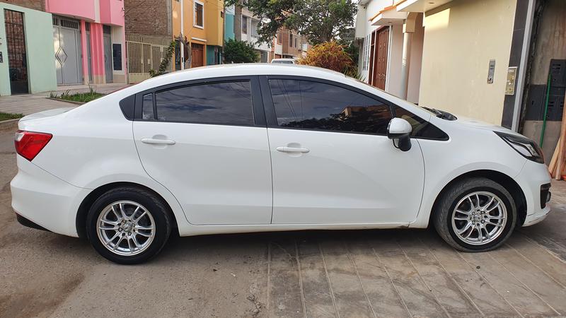 Kia Rio • 2017 • 120,000 km 4