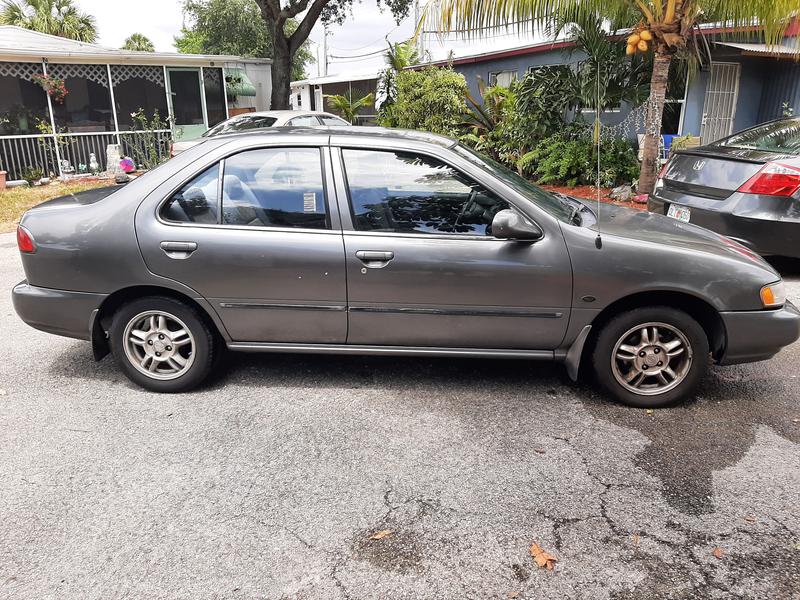 Nissan Sentra • 1999 • 96,973 km 2