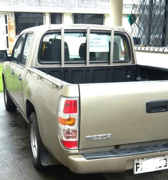 Mazda BT • 2014 • 159,000 km 3