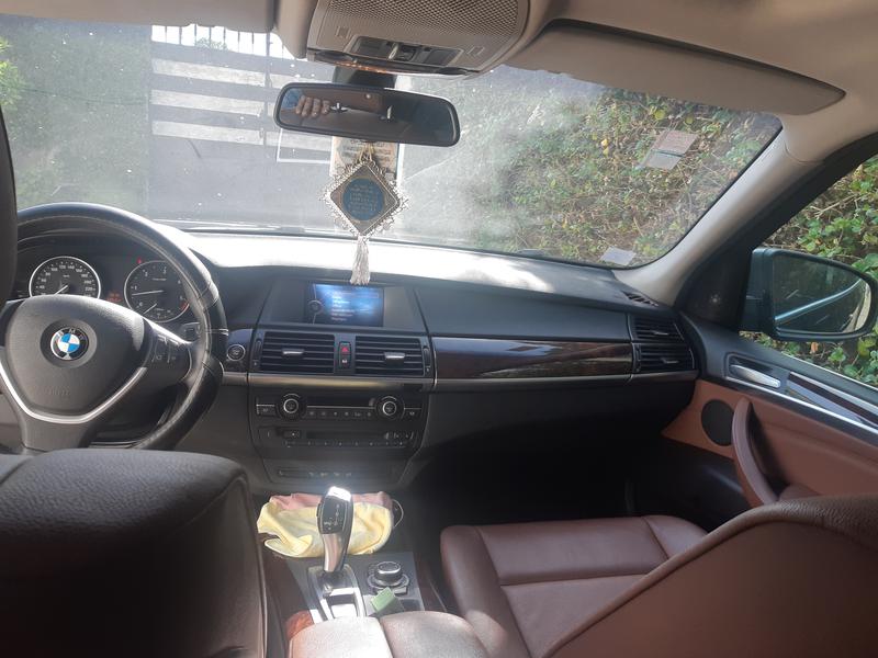 BMW X5 • 2012 • 67,000 km 9