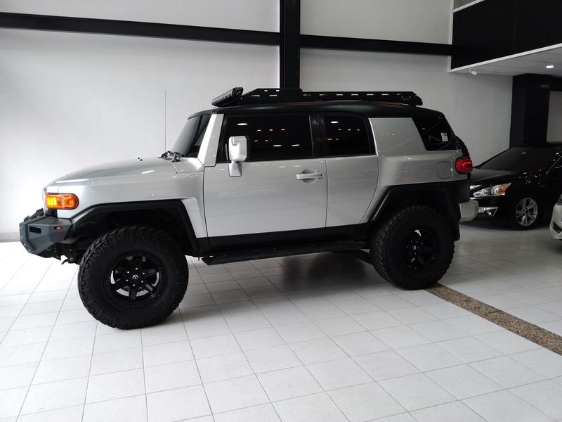 Toyota FJ Cruiser • 2008 • 104,000 km 1