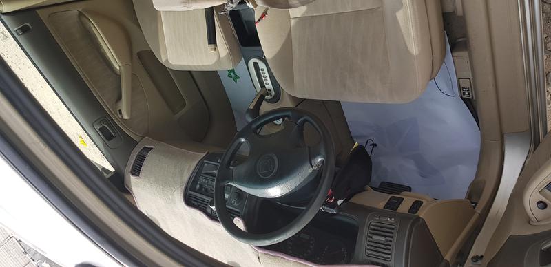 Honda Civic • 2005 • 300,000 km 3