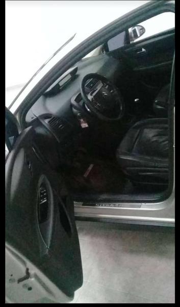 Citroën C4 • 2008 • 230,000 km 1