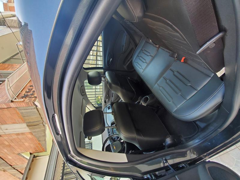 Chevrolet Onix • 2019 • 27,000 km 12