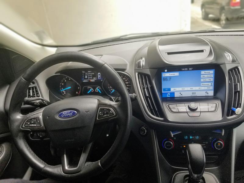 Ford Escape • 2018 • 49,400 km 12